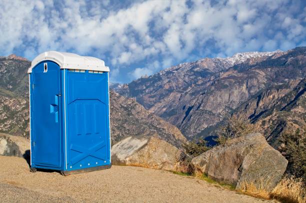 Types of Portable Toilets We Offer in Lake Elsinore, CA